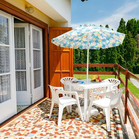 Hotel Holiday Cydonia By Interhome Balatonszarszo